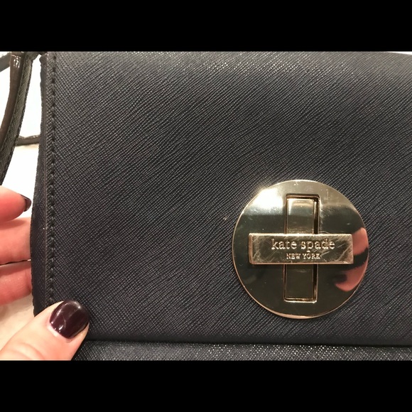 Kate Spade cross body bag- navy - Picture 2 of 8